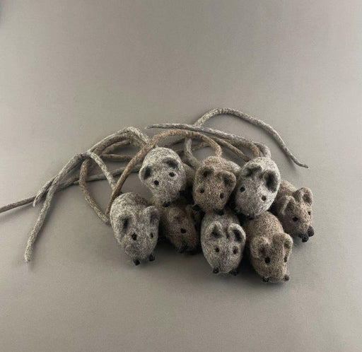 Rato feito à mão 100% lã - PETTER